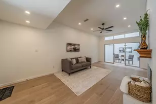 5945 Chimney Wood Cir, Fort Worth, TX 76112 - Photo 15