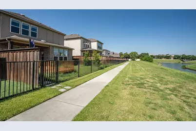 257 Jones Street, Irving, TX 75063 - Photo 9
