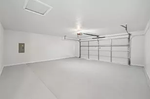 2221 Pennington Dr, Arlington, TX 76014 - Photo 37