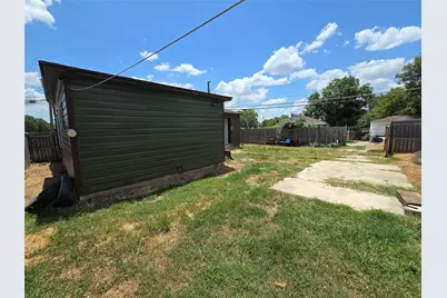 3103 Elsie Faye Heggins Street, Dallas, TX 75215 - Photo 19