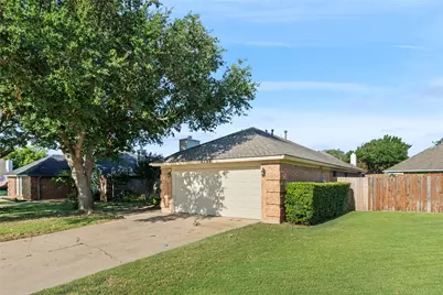 2134 Ridgecliff Drive, Keller, TX 76248 - Photo 3