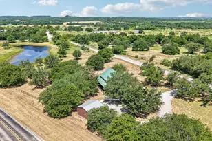 194 County Rd 3825, Bridgeport, TX 76426 - Photo 3