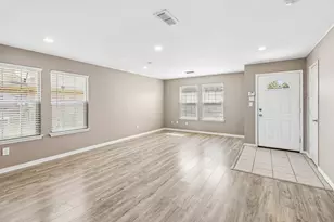 503 Angela Ln, Euless, TX 76039 - Photo 5