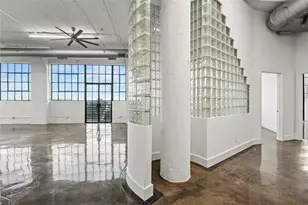 2220 Canton St, Dallas, TX 75201 - Photo 3