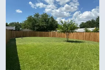 5033 Blue Glen Drive, The Colony, TX 75056 - Photo 3