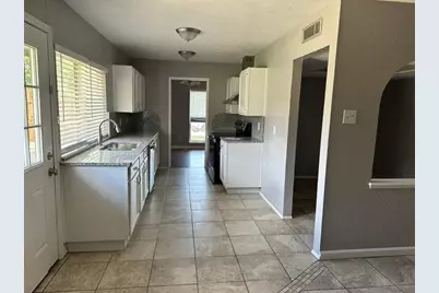 5033 Blue Glen Drive, The Colony, TX 75056 - Photo 5
