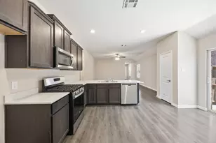 3921 Oak Crk Cir, Denison, TX 75020 - Photo 13