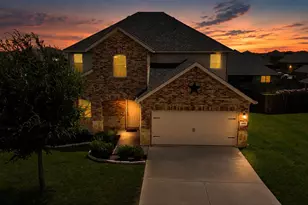 1535 Meadowlake Dr, Waxahachie, TX 75165 - Photo 1