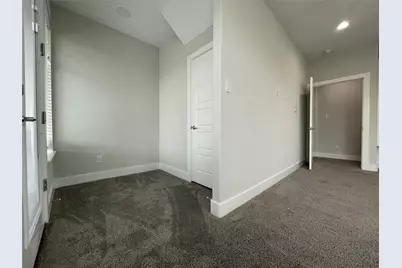 2417 N Winnetka Avenue, Dallas, TX 75212 - Photo 19