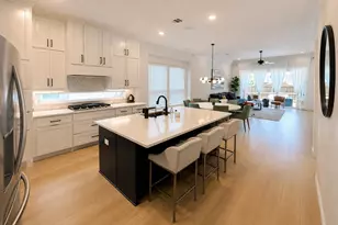 1811 Lande St, Farmers Branch, TX 75234 - Photo 5
