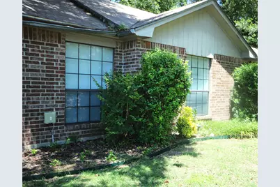 109 Australia Court, Glenn Heights, TX 75154 - Photo 3