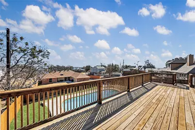 710 Meadow Lake Drive, Lakewood Village, TX 75068 - Photo 9