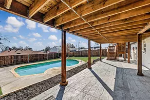 710 Meadow Lake Dr, Lakewood Village, TX 75068 - Photo 7