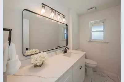 710 Meadow Lake Drive, Lakewood Village, TX 75068 - Photo 15