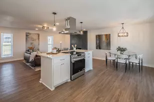 710 Meadow Lake Dr, Lakewood Village, TX 75068 - Photo 13