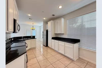 941 Englewood Lane, Plano, TX 75025 - Photo 5