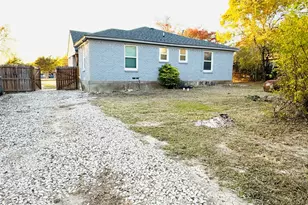 632 Peggs St, DeSoto, TX 75115 - Photo 39