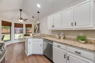 5021 Marcus Dr, Flower Mound, TX 75028 - Photo 5
