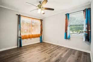 303 Barrett Dr, Justin, TX 76247 - Photo 7
