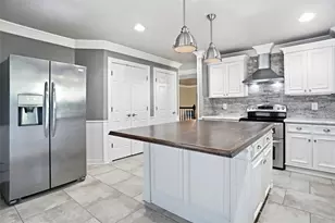 6813 Parkwood Dr, North Richland Hills, TX 76182 - Photo 13