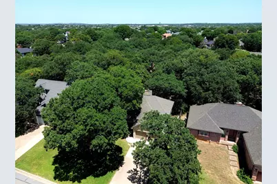 6813 Parkwood Drive, North Richland Hills, TX 76182 - Photo 39