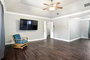 6813 Parkwood Dr, North Richland Hills, TX 76182 - Photo 5