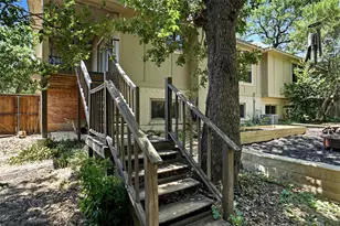 6813 Parkwood Dr, North Richland Hills, TX 76182 - Photo 33