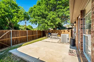 381 Arbor Ln, Euless, TX 76039 - Photo 27