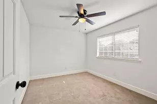 381 Arbor Ln, Euless, TX 76039 - Photo 23
