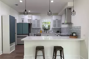 201 E 10th St, Kaufman, TX 75142 - Photo 3