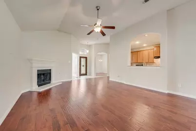 2347 Collin Drive, Grand Prairie, TX 75052 - Photo 15
