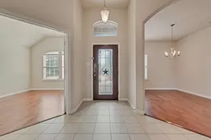 2347 Collin Dr, Grand Prairie, TX 75052 - Photo 7