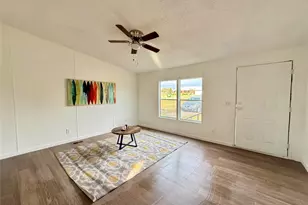 332 Water View Ln, Weatherford, TX 76085 - Photo 9