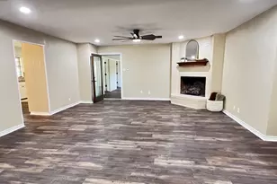 800 Western Hills Dr, Sherman, TX 75092 - Photo 7