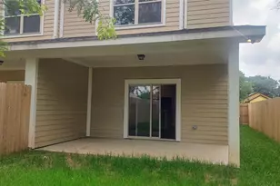 1705 Ash Crescent St, Fort Worth, TX 76104 - Photo 7