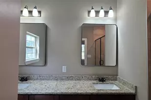1705 Ash Crescent St, Fort Worth, TX 76104 - Photo 7