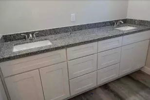 1705 Ash Crescent St, Fort Worth, TX 76104 - Photo 5
