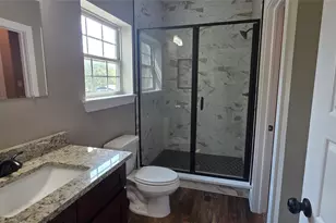 1705 Ash Crescent St, Fort Worth, TX 76104 - Photo 9