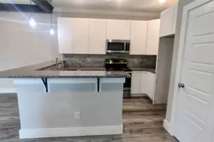 1705 Ash Crescent St, Fort Worth, TX 76104 - Photo 3