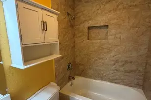 8601 Park Ln, Dallas, TX 75231 - Photo 19