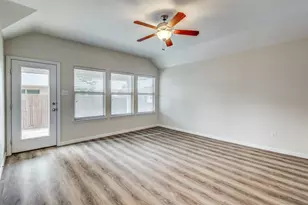 2100 Willow Creek Dr, Little Elm, TX 75068 - Photo 11