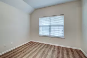 2100 Willow Creek Dr, Little Elm, TX 75068 - Photo 5