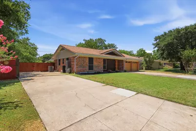 2237 Shady Brook Drive, Bedford, TX 76021 - Photo 5