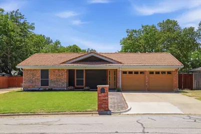 2237 Shady Brook Drive, Bedford, TX 76021 - Photo 3