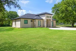 1708 Dowdy Ferry Rd, Hutchins, TX 75141 - Photo 3
