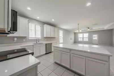 2404 Bermont Red Lane, Fort Worth, TX 76131 - Photo 7