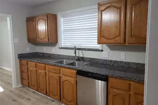2697 Poplar Dr, Flower Mound, TX 75028 - Photo 7