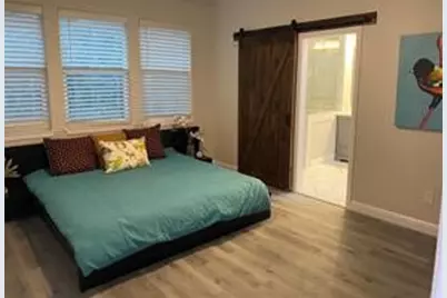 2611 Lakeridge Drive, Granbury, TX 76048 - Photo 5