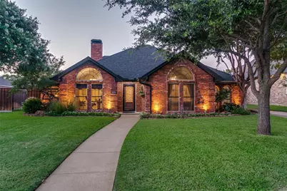 336 Shadow Wood Lane, Hurst, TX 76054 - Photo 5