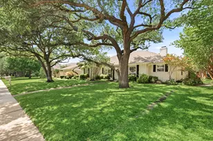 6931 Brentfield Dr, Dallas, TX 75248 - Photo 3
